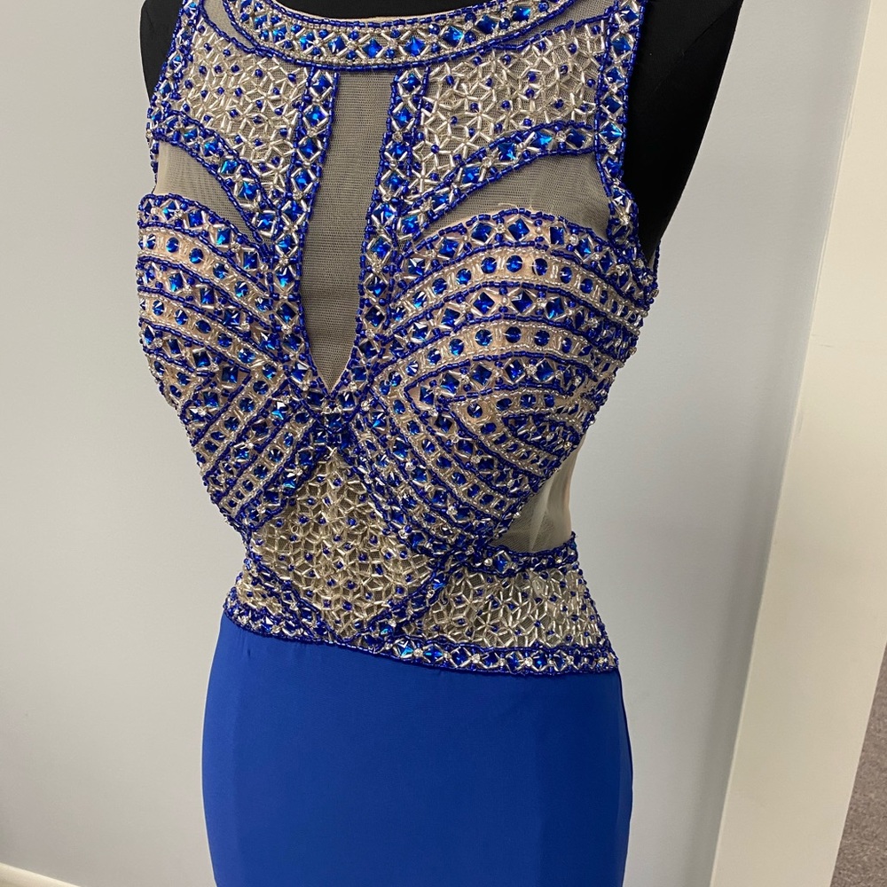 Prom Dress - Picture 2 of 3